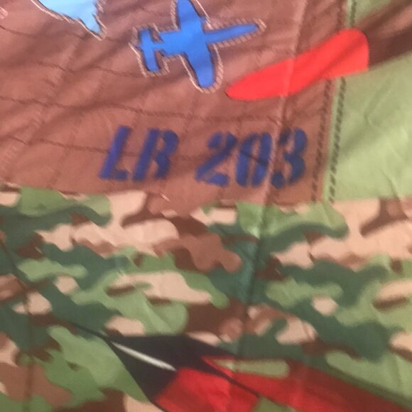 POTTERY BARN BEDSPREAD/COMFORTER CAMO FLIGHT COMMAND REVERSABLE 85"X68 - Picture 6 of 9